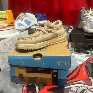 Toddler 6c Hey Dudes